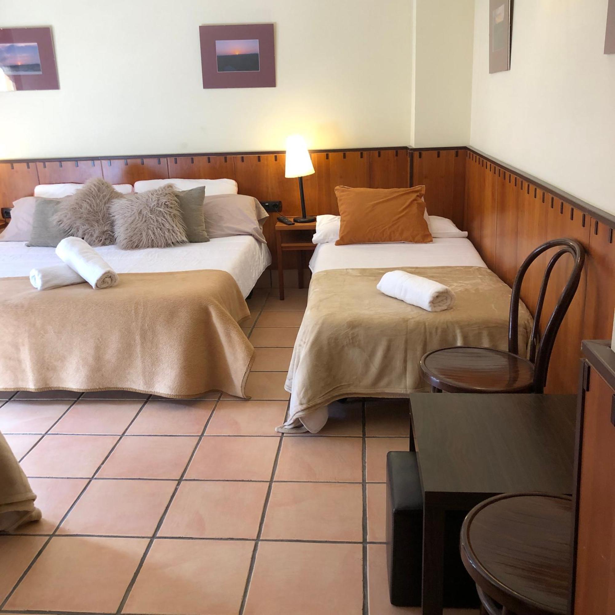 Hostal Tastavins Peñarroya de Tastavins Extérieur photo