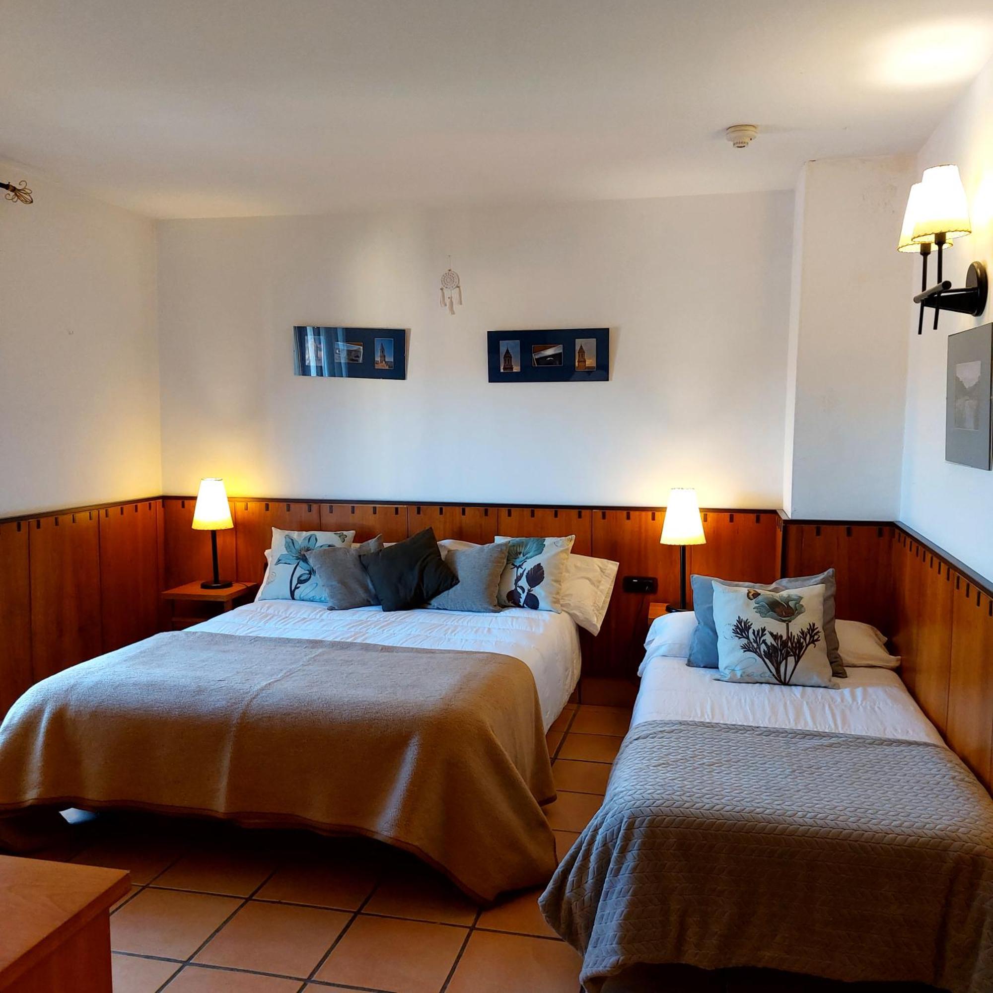 Hostal Tastavins Peñarroya de Tastavins Chambre photo